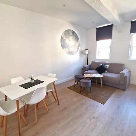 Les Bons Enfants 7 Apartman *